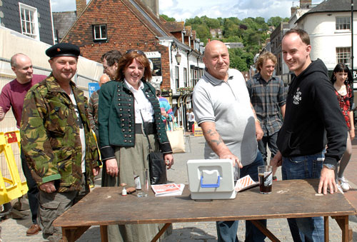Cliffe Bonfire Society in Blois